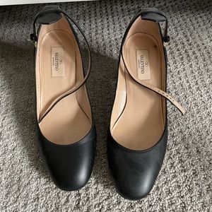 Valentino black pumps